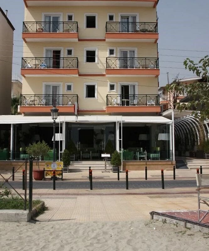 Отель Konstantin Hotel 2*